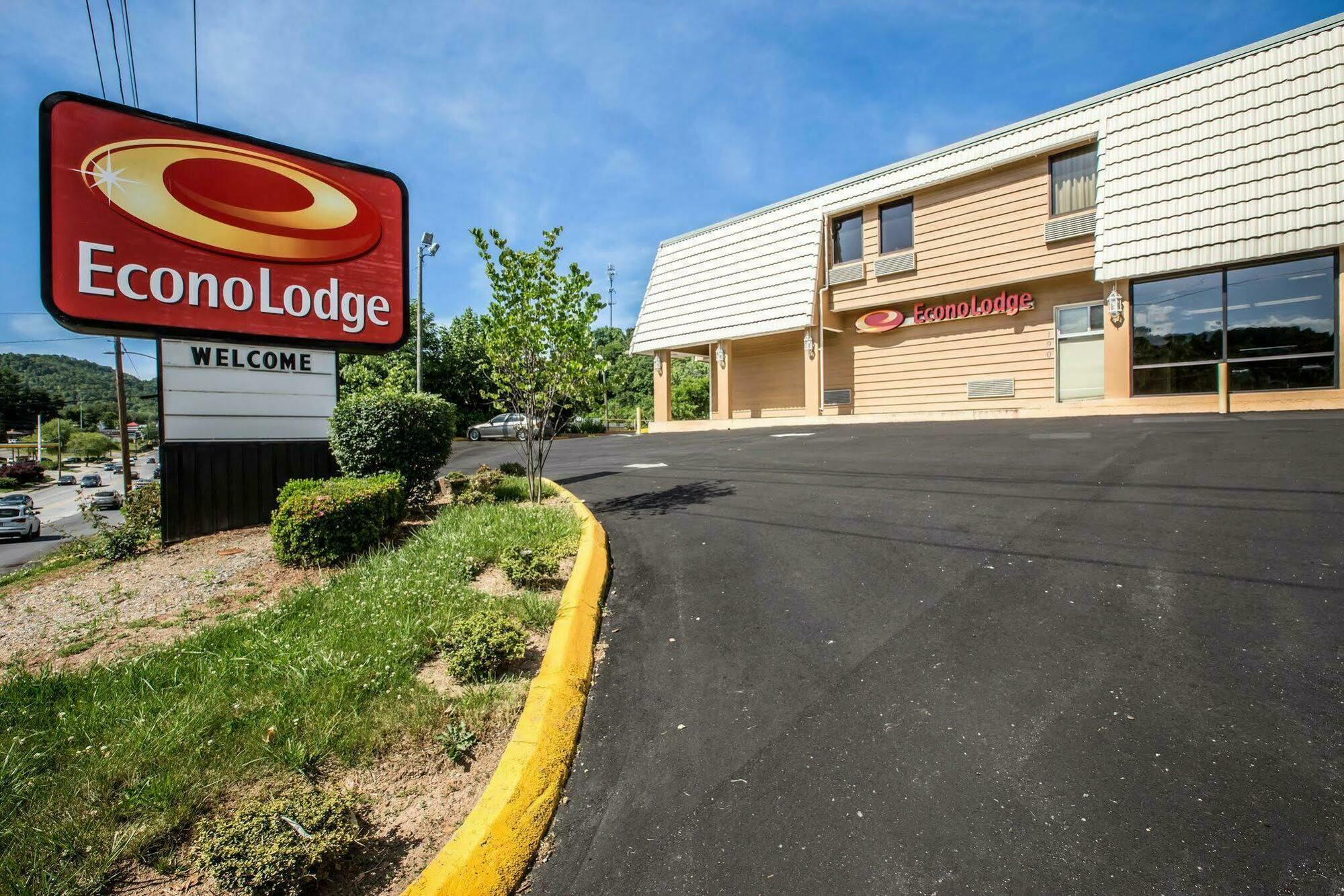 Lodge Econo Biltmore